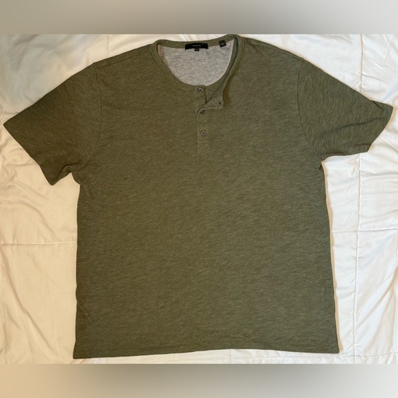 Vince Men’s Henley T-Shirt XL Olive Green Slub Knit Made in Peru - Picture 7 of 9